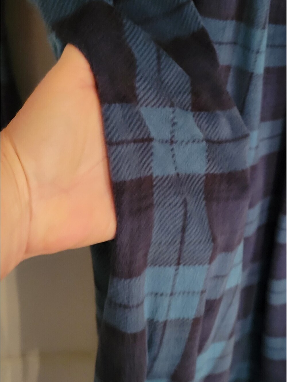 Aria Collections XL   Nightgown Size Med Velour Green/Blue Plaid Lounge Wear - Picture 5 of 9